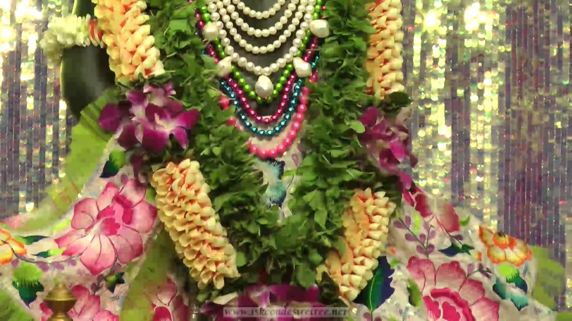 Darshan of Sri Sri Radha Gopinath, ISKCON Temple,Chowpatty,Mumbai;18th ...