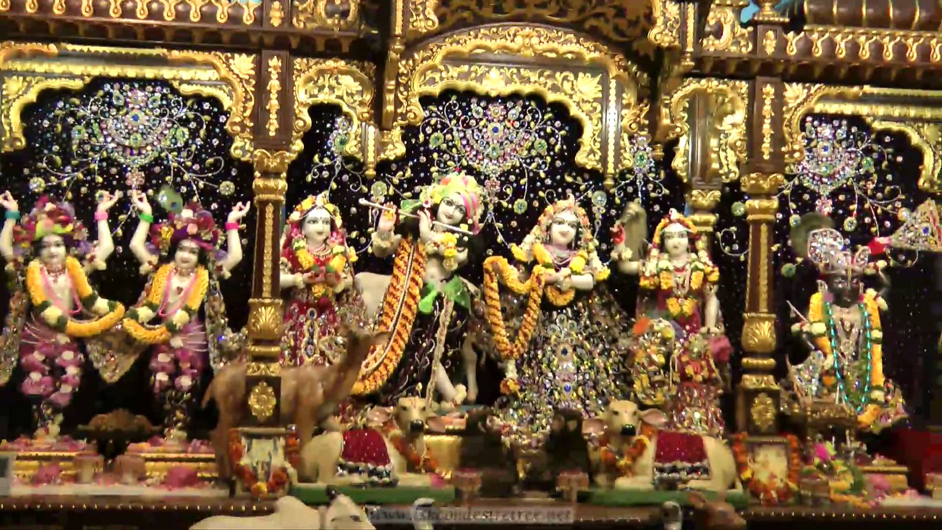 Darshan of Sri Sri Radha Gopinath, ISKCON Temple,Chowpatty,Mumbai;29th ...